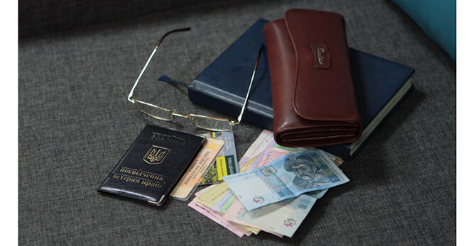 Дефицит Пенсионного фонда растет. Будут ли задерживать пенсии украинским гражданам?